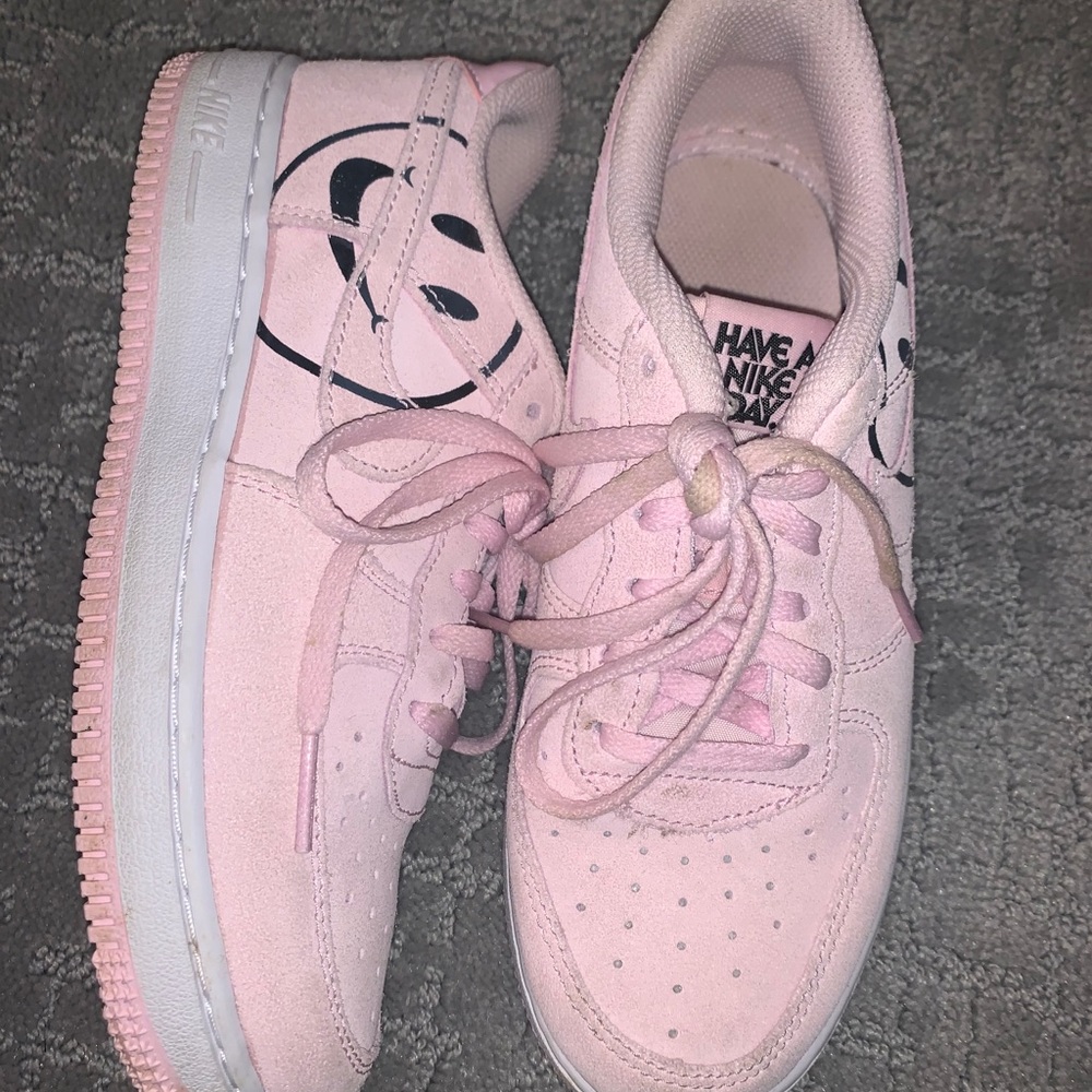LIGHT PINK NIKE AIR FORCE 1’s